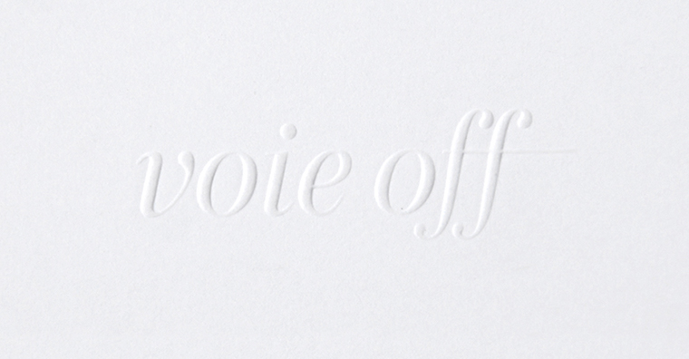 Voie off